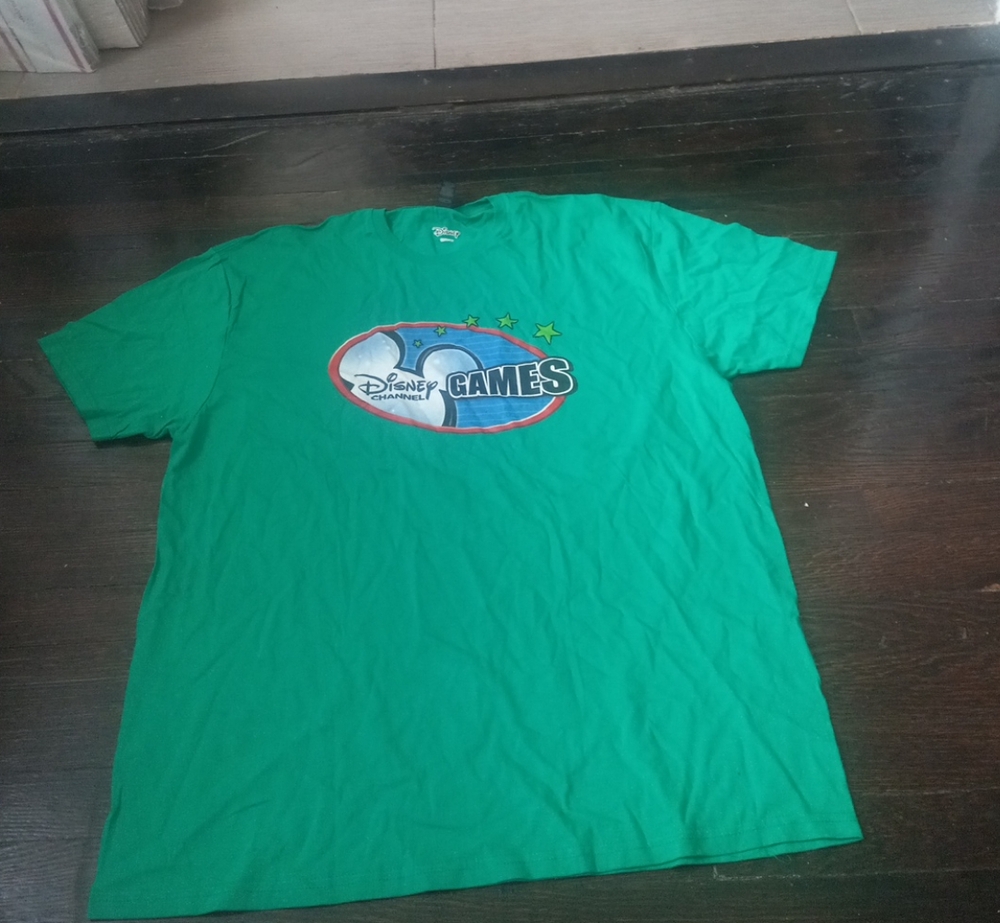 Gildian Mens Disney Games Shirt Brand New Size 2XL Color Green Graphic Print...